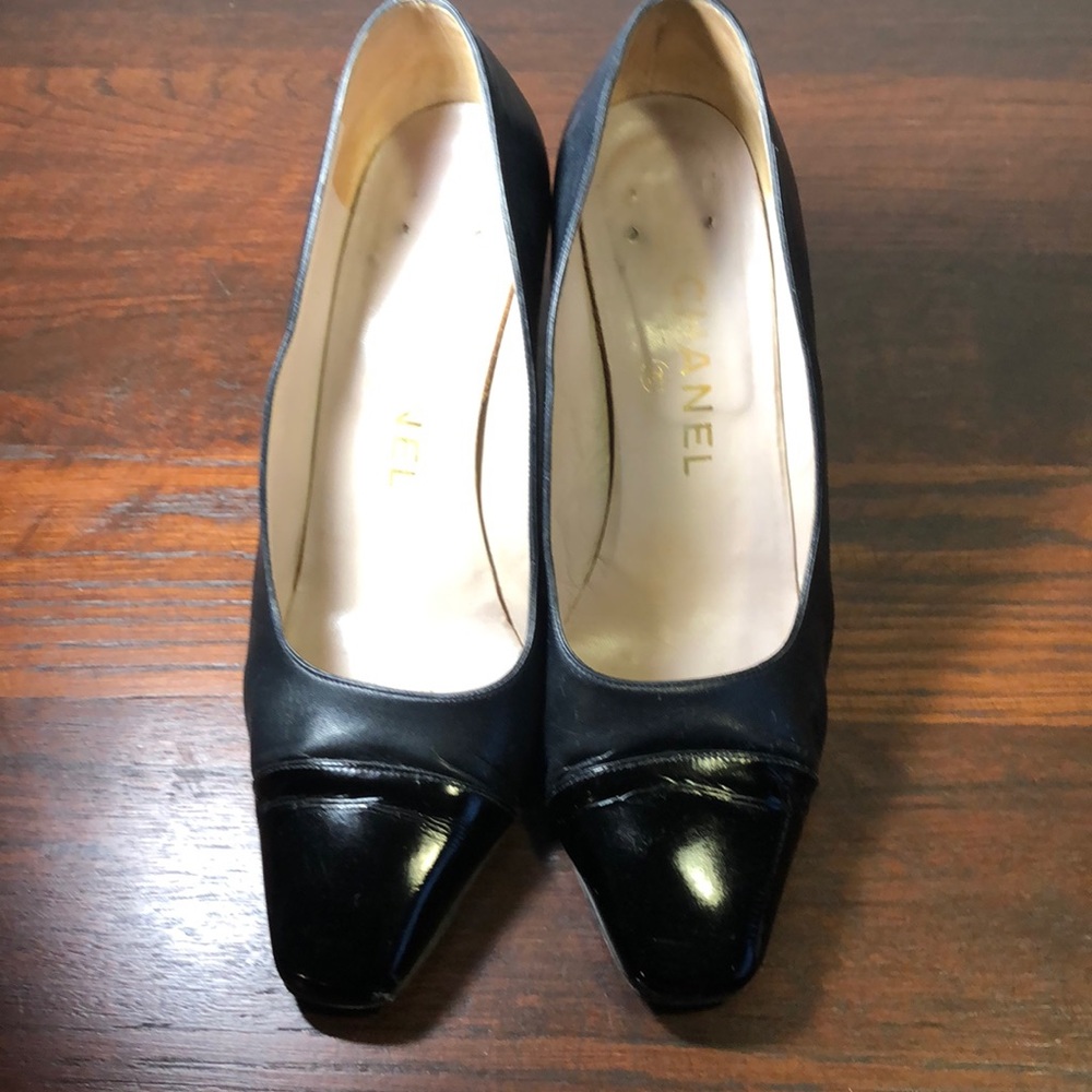 Chanel Vintage heel